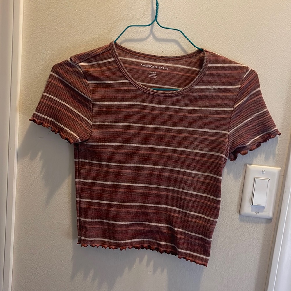 pink crop top
